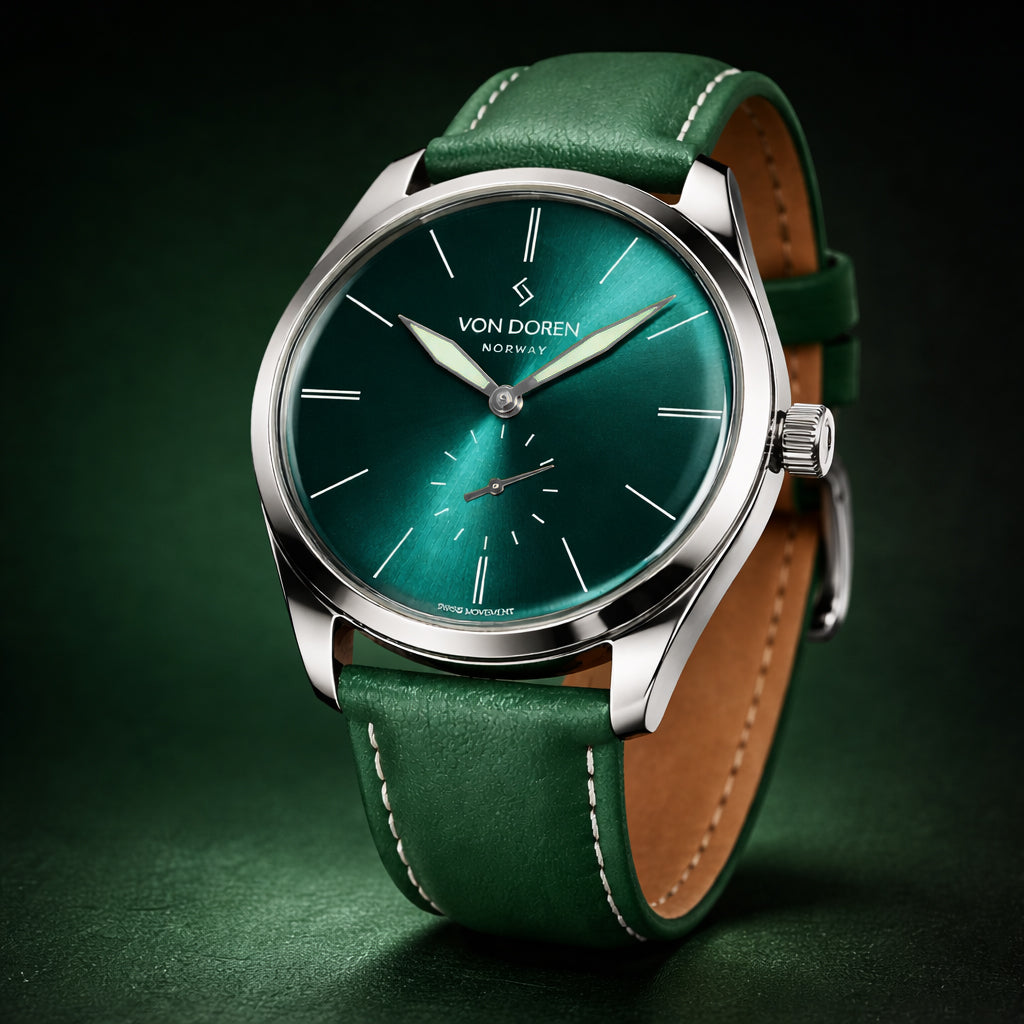 Runde Opal med mørk grønn bakgrunn.