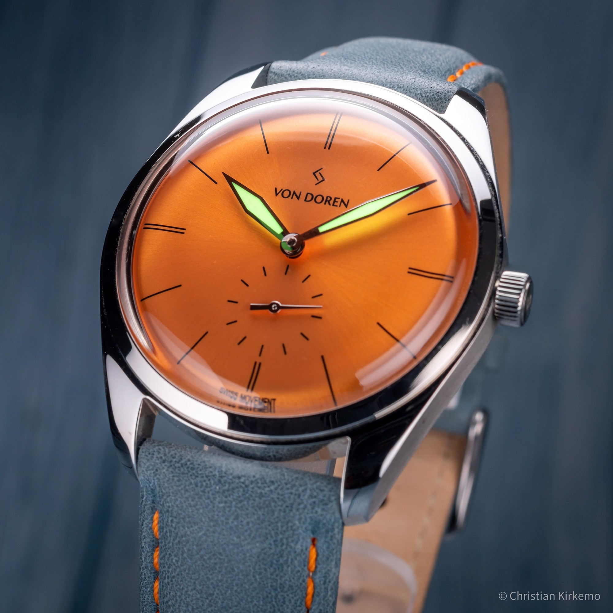 Von Doren Watch, Runde Mark II - med lume på viserene.