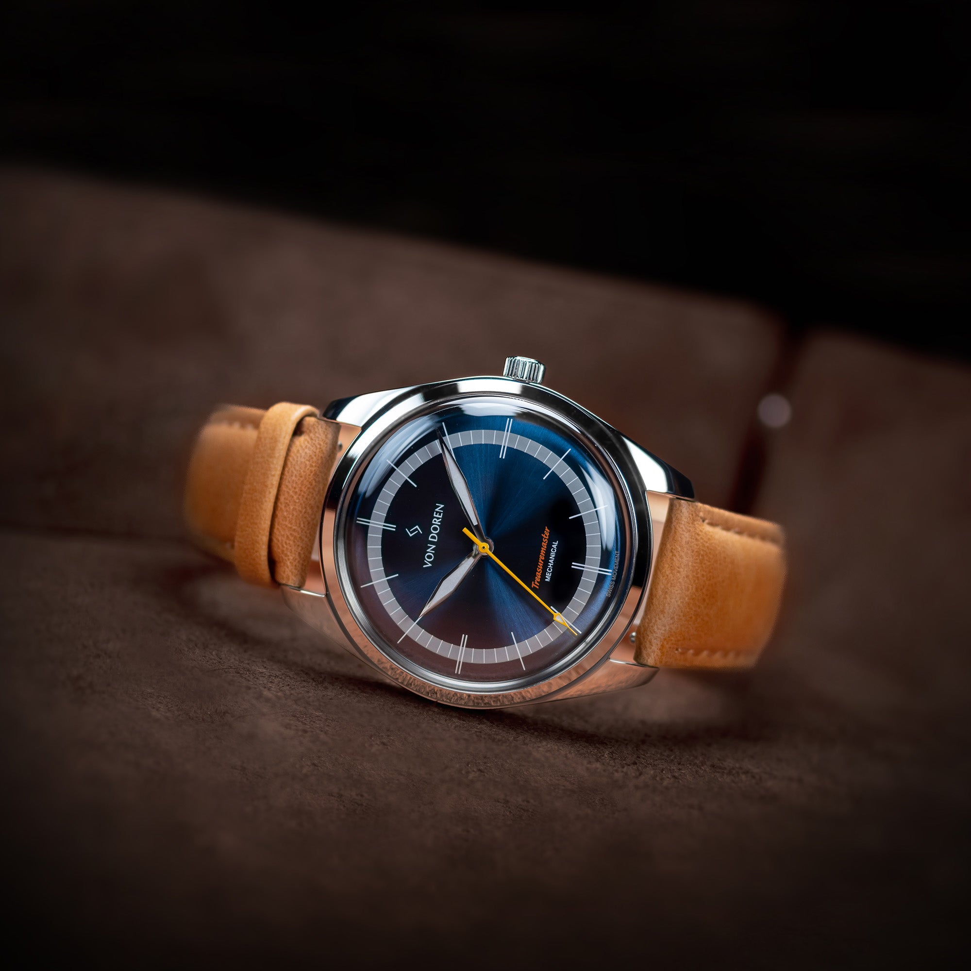 Klokke fra Von Doren. Modell: blå Treasuremaster.